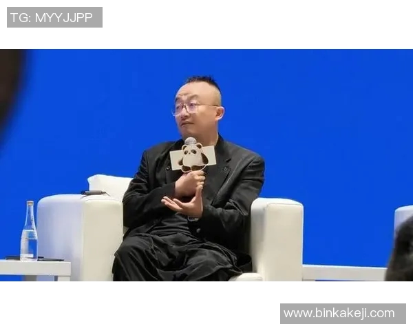 杨磊专访:从青涩少年到足球明星的成长之路回顾